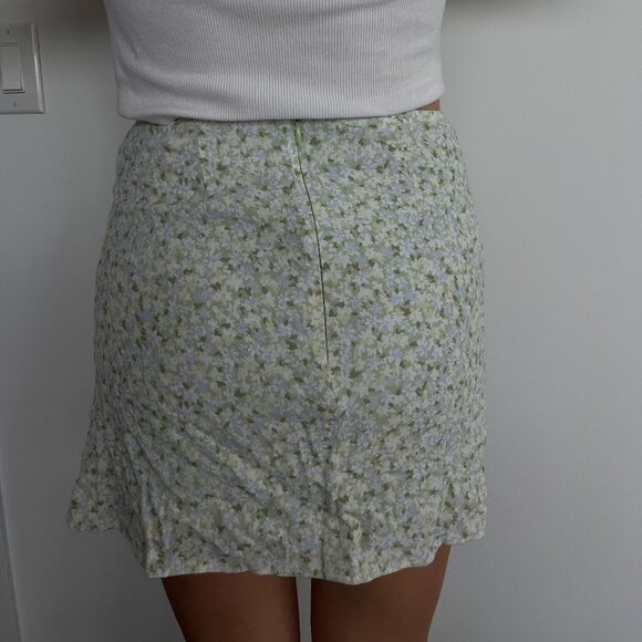 Aritzia Sunday Best Green/Yellow Floral Mini Skirt - Size 4 - Picture 3 of 7